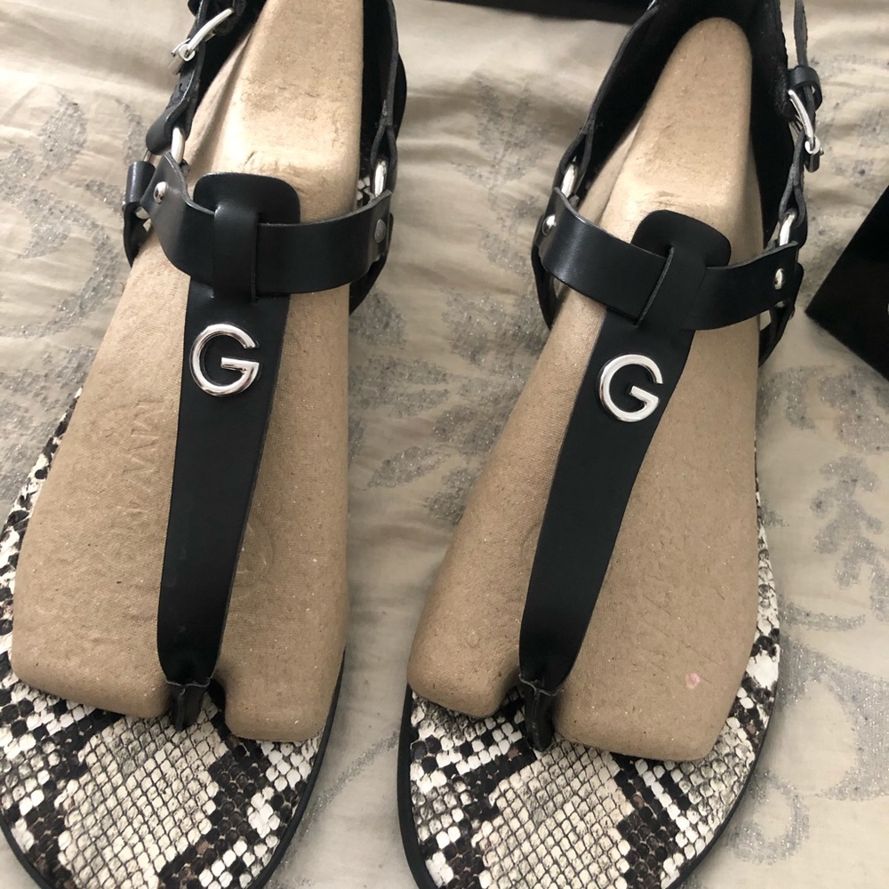 GUESS Black Snake Sandals